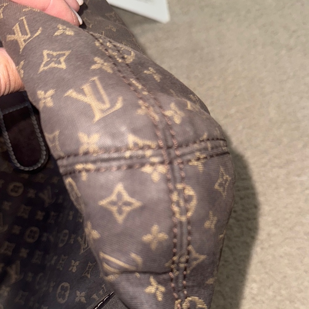 Louis Vuitton Brown and Gold Monogram Shoulder Bag with Gold Hardware - Picture 8 of 14